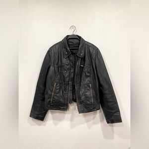 vintage black genuine leather biker jacket — classic zip moto style